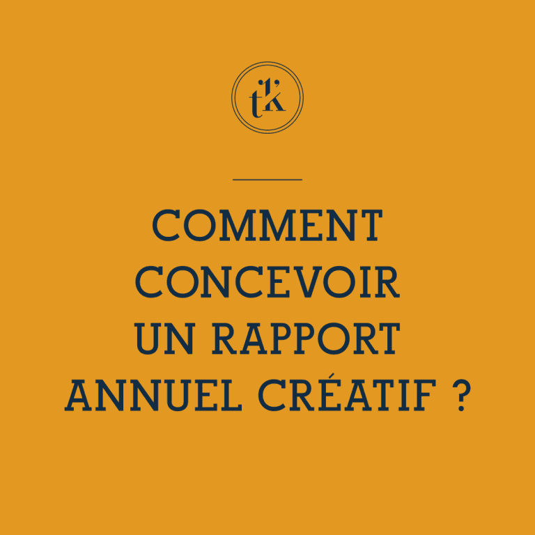 Fond orange avec un petit logo circulaire en haut et un grand texte en bleu foncé en français qui dit : « Comment concevoir un rapport annuel créatif ? ».